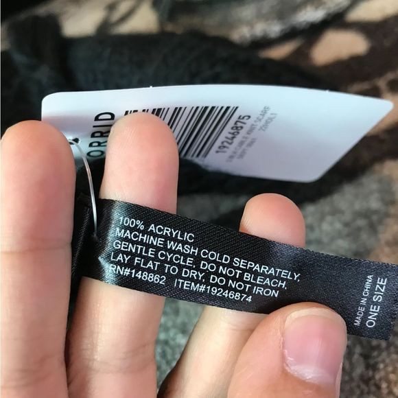 Torrid Black Cable Knit Scarf with Fringe Tassels, Soft, Stretchy, NWT - Picture 2 of 4